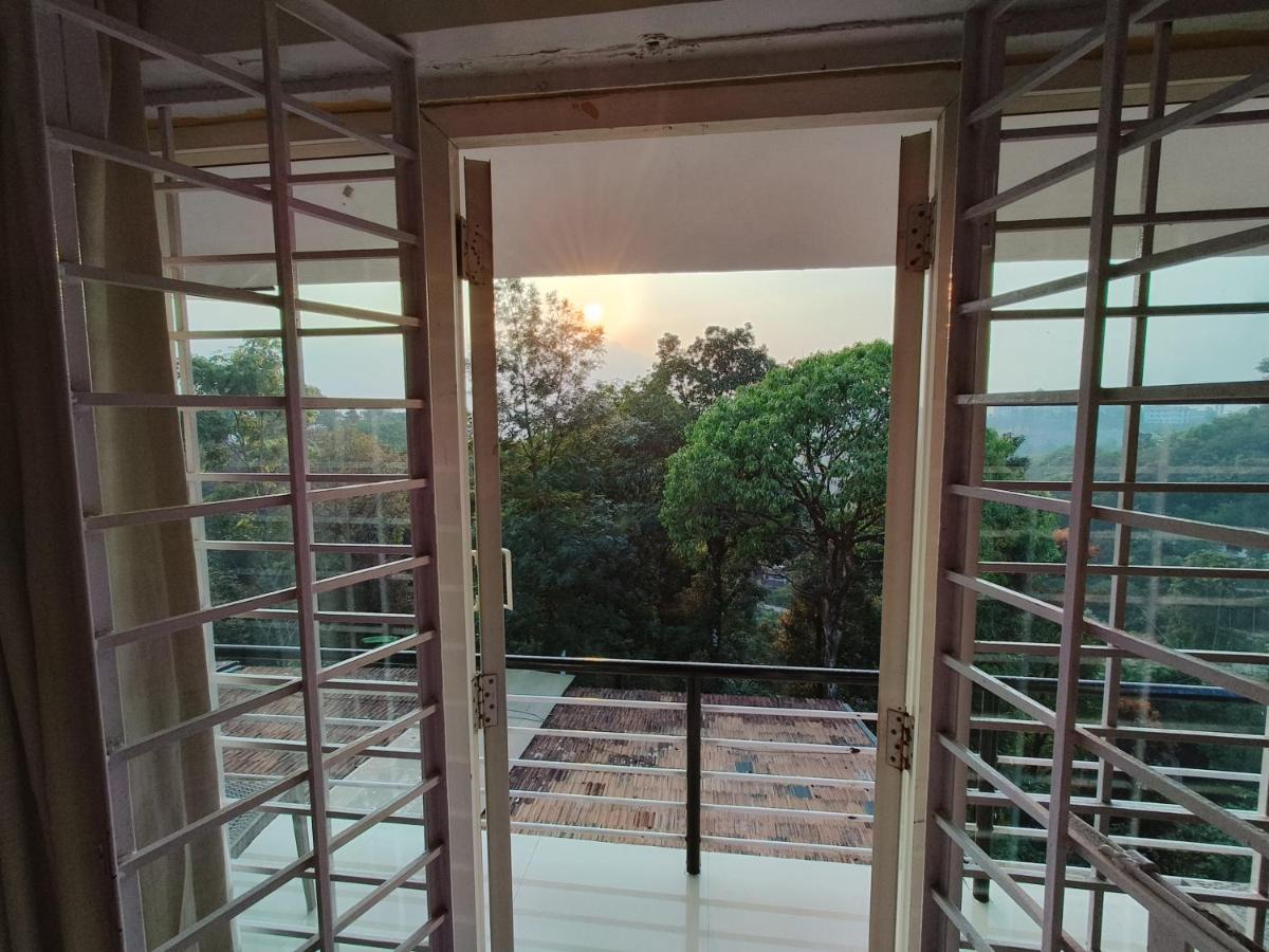 Red Stone Villas Coorg Мадикери Екстериор снимка